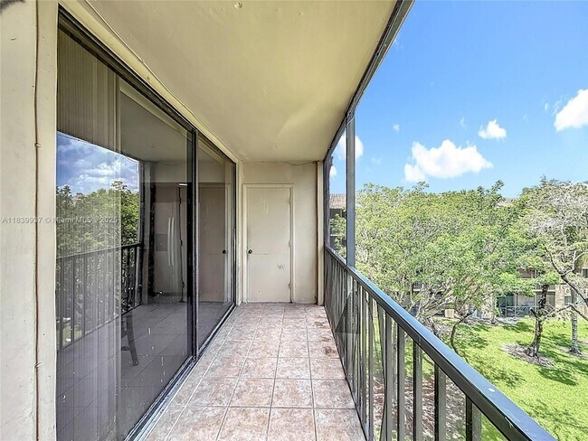 Building Photo - 8420 SW 133rd Avenue Rd