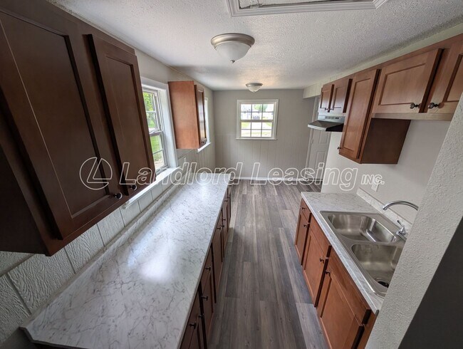 Building Photo - Completely Renovated 3-Bedroom Ranch with Detached Garage