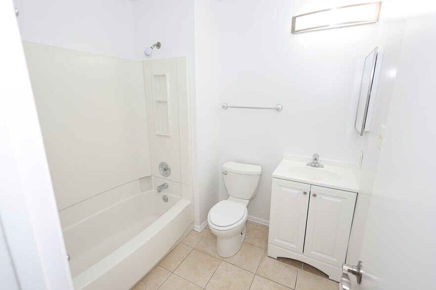 Building Photo - 6113 Peggyanne Ct