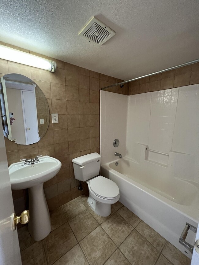 Building Photo - 1880 Caballero Way