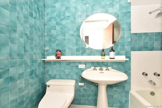 Building Photo - 3 Mill Pond Ln