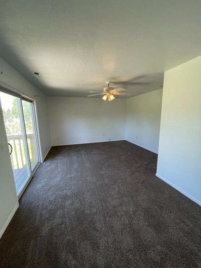 Building Photo - Beautiful Harbor Point Family Home in Lehi
