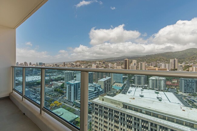 Building Photo - Kapiolani Residence - 2 Bedroom, 2 Bathroo...