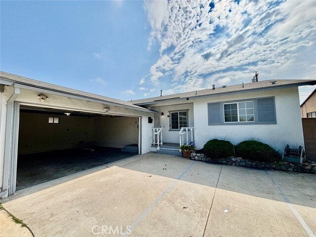 Building Photo - 16316 Sylvanwood Ave