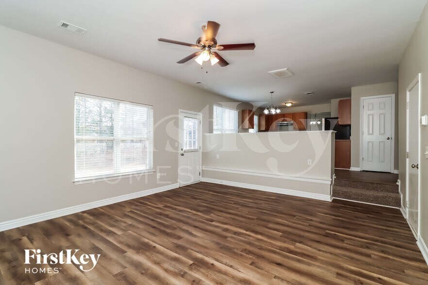 Building Photo - 3091 Overlook Ln