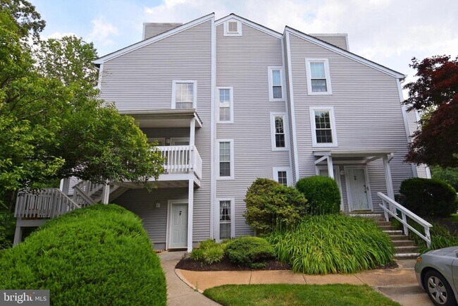 Building Photo - 12040 Cardamom Dr