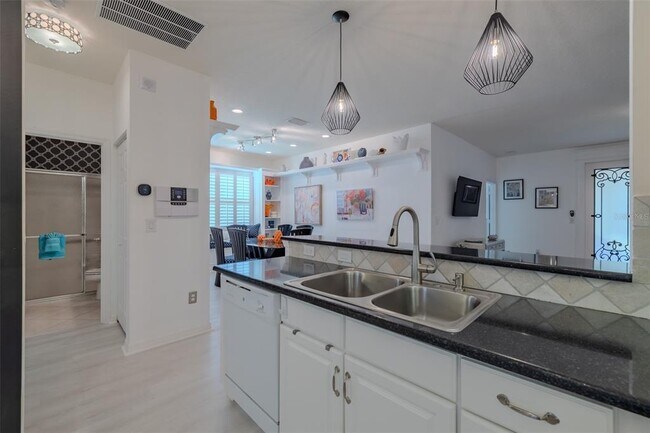 Building Photo - 16130 Amethyst Key Drive