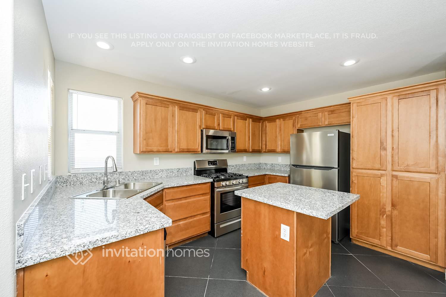Building Photo - 5487 Caprock Canyon Ave