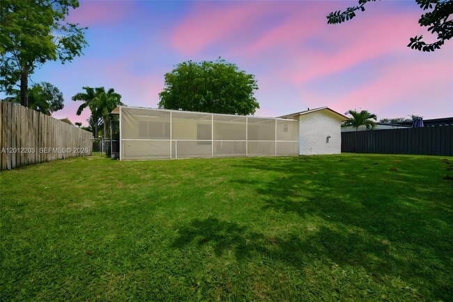 Building Photo - 920 NW 92nd Ave