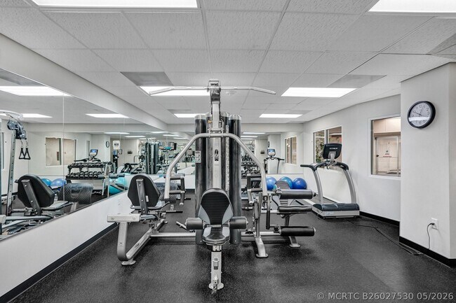 Building Photo - 3430 Galt Ocean Dr