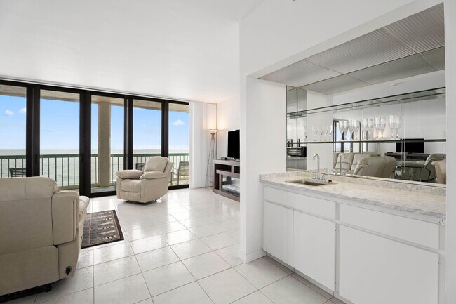 Building Photo - 9900 S Ocean Dr