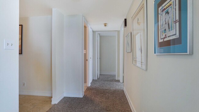 Building Photo - 3550 Galt Ocean Dr