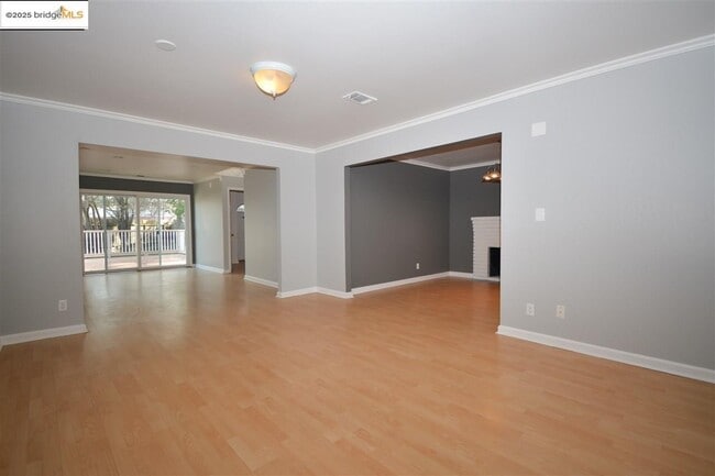 Building Photo - 1462 Kimball Ct