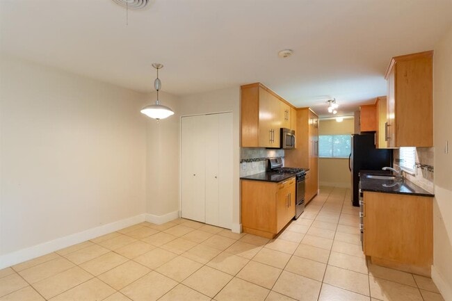 Building Photo - 2604 Rock Terrace Dr