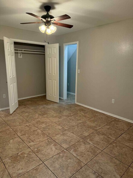 Building Photo - 205 Los Flores Ave