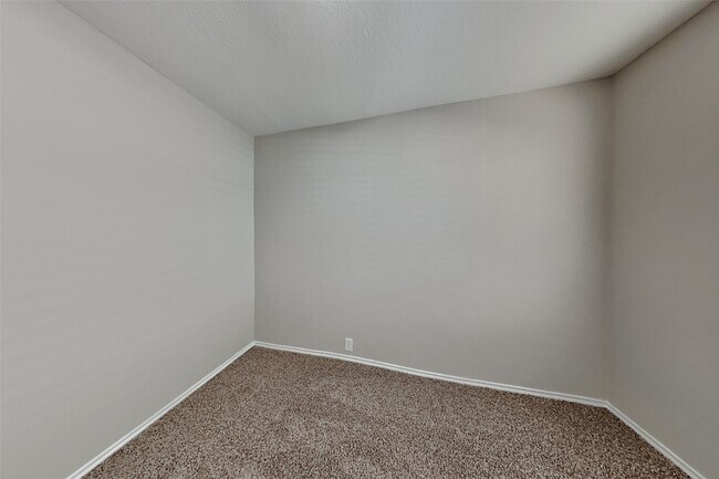 Building Photo - 19923 Juniper Berry Dr