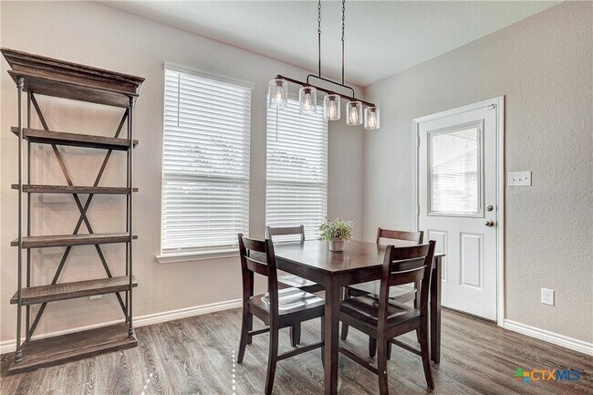 Building Photo - 4305 Abergavenny Dr