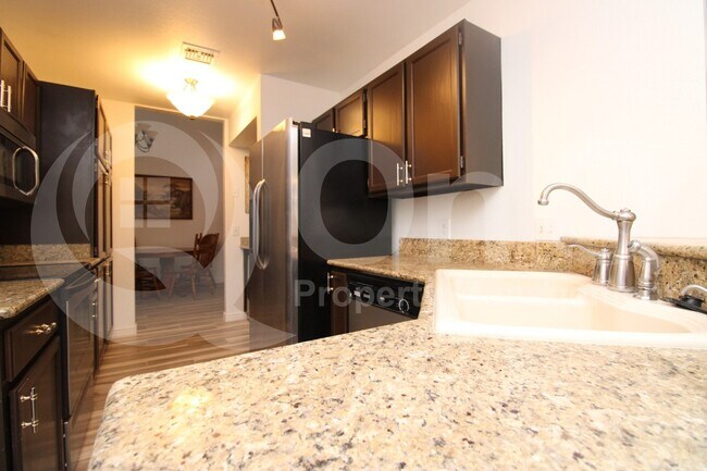 Building Photo - 3210 E Calle De La Punta