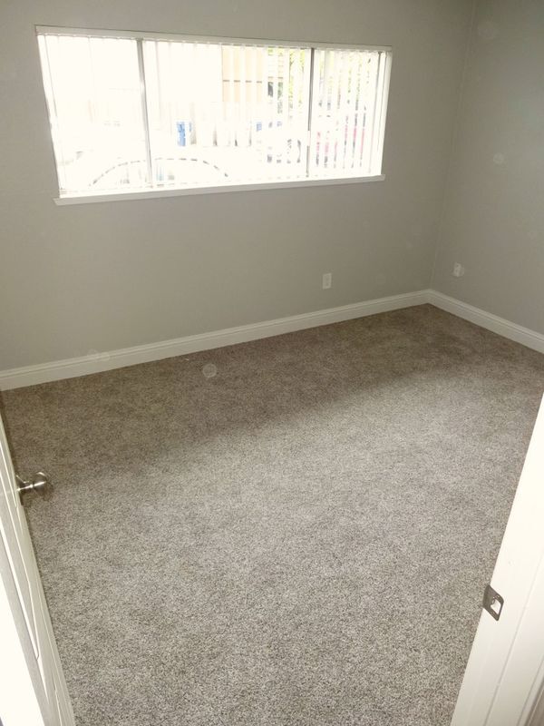 Building Photo - 2302 G St