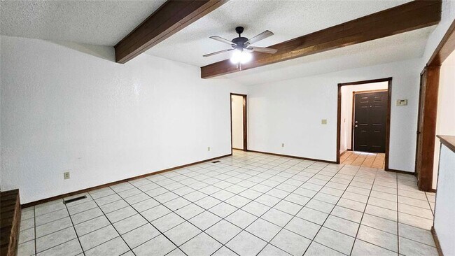 Building Photo - 10417 Fairfax Ln