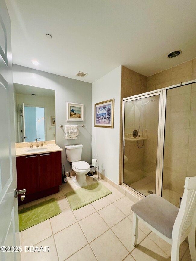 Building Photo - 231 Riverside Dr