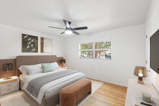 Building Photo - ONE BEDROOM APARTMENT AVAILABLE!