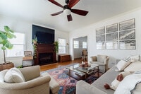 Building Photo - 1025 N 34th St
