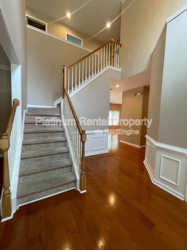 Building Photo - 4916 Durley Ln SE