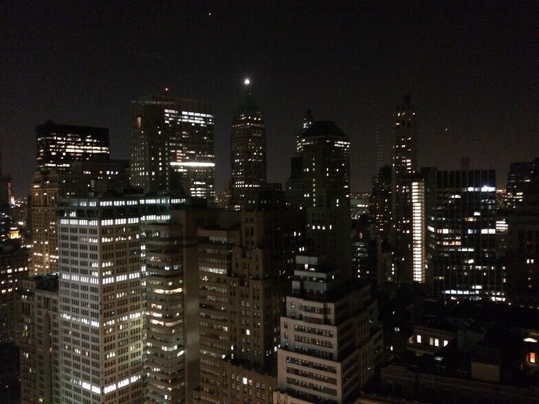 Building Photo - 20 West Street