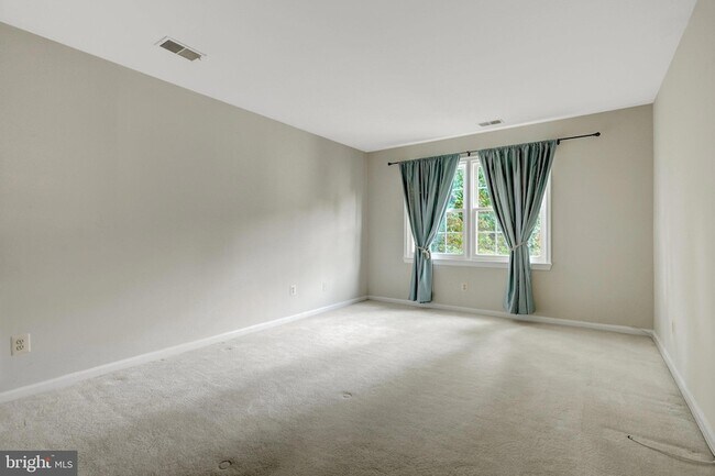 Building Photo - 2219 Cedar Mill Ct