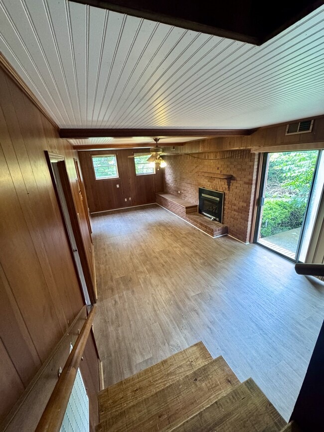 Building Photo - 1403 Joyner Ave