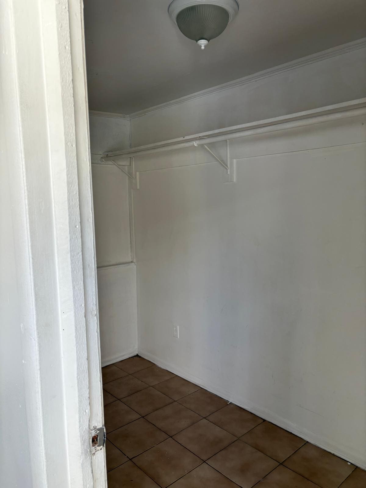 Small Bedroom/Closet - 524 South B Street