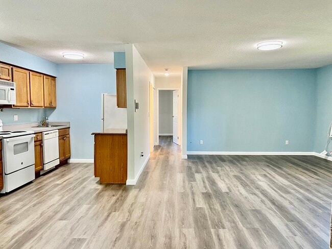 Building Photo - 22 Dailey St