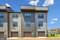 Building Photo - 4328 Ellipse Ter