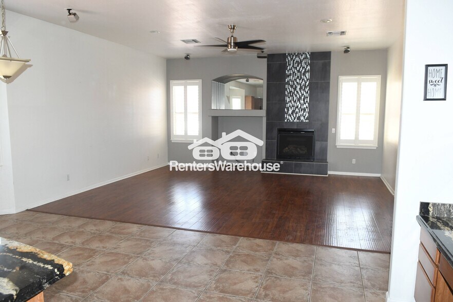 Building Photo - 6027 N 133rd Dr