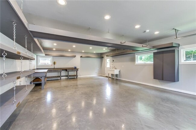 Building Photo - 2206 Iva Ln