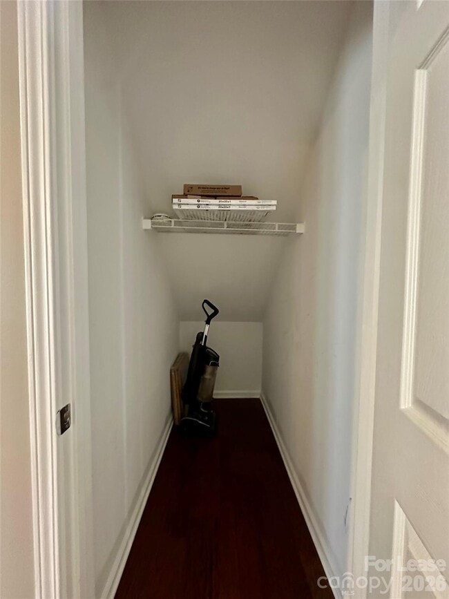 Building Photo - 5307 Bentgrass Run Dr