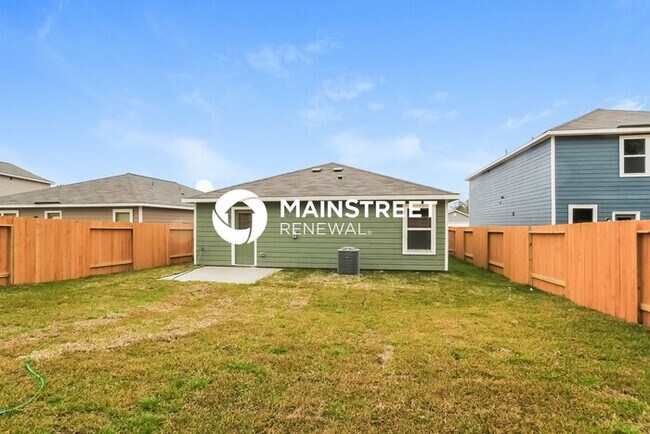 Building Photo - 3 Bedroom Pet-Friendly Home in Magnolia, TX with Main Street Renewal