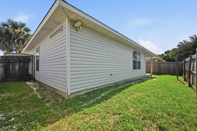 Building Photo - 955 Pacific Silver Ct