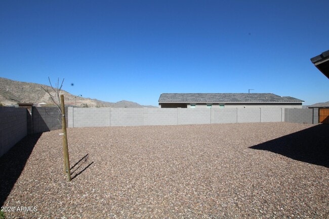 Building Photo - 5816 N 202nd Ln