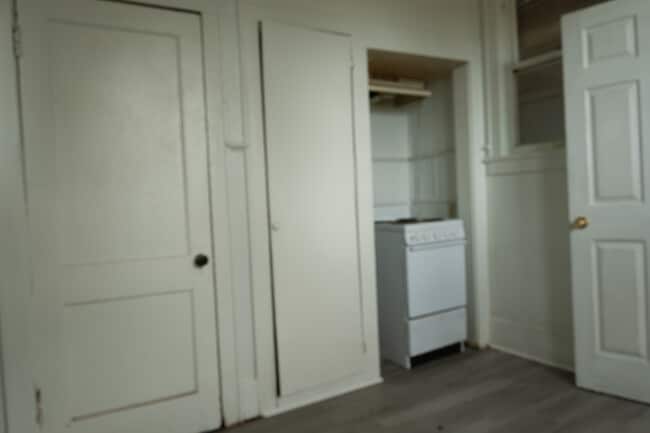 Building Photo - 621 Merrick St