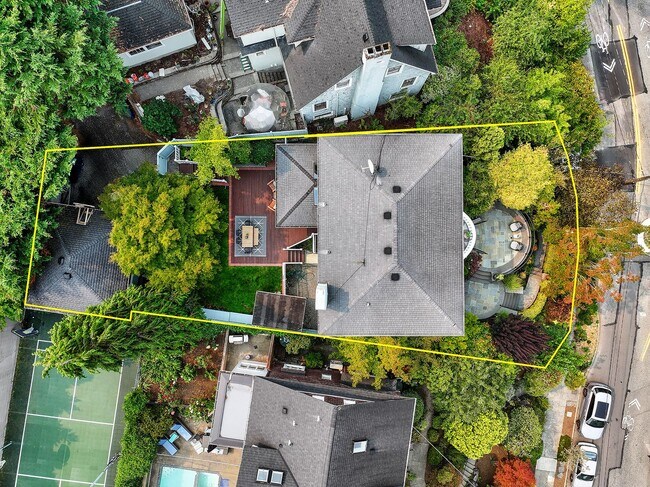 Building Photo - Capitol Hill View Home