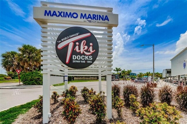 Building Photo - 4908 38th Way S