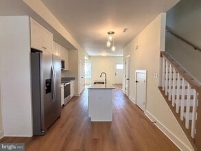 Building Photo - 113 W North St