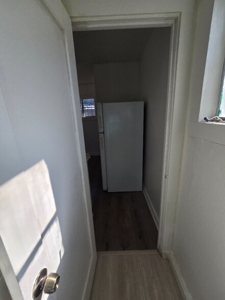 Building Photo - 106 California St SE