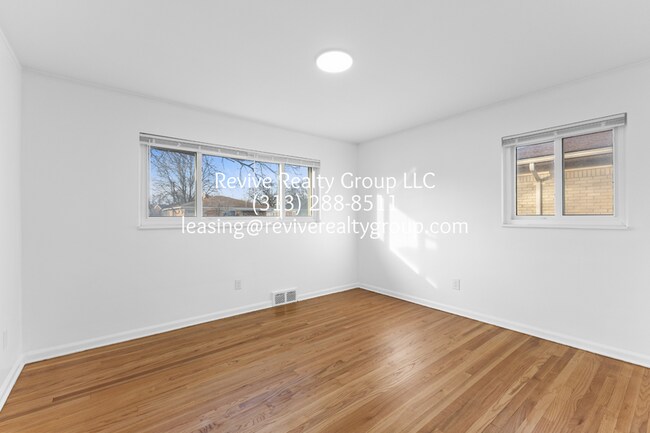 Building Photo - 9284 Jerome