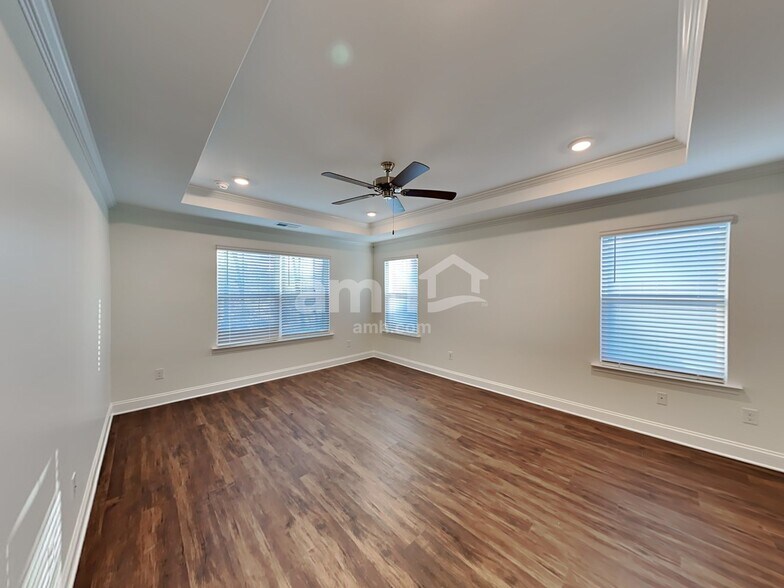 Building Photo - 626 Rivermist Dr