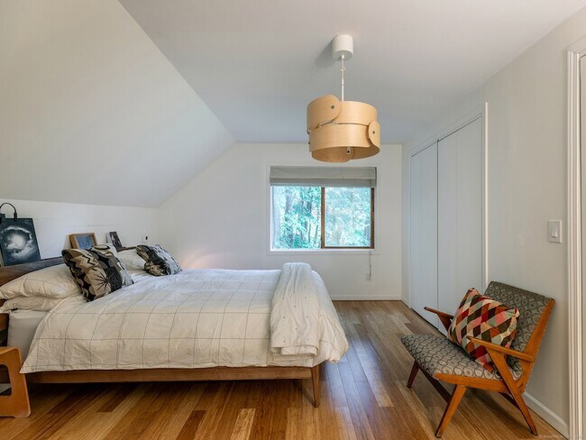 Building Photo - 7 Owls Nest Ln