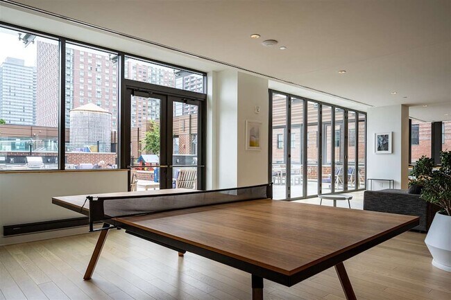 Building Photo - 10 Provost St