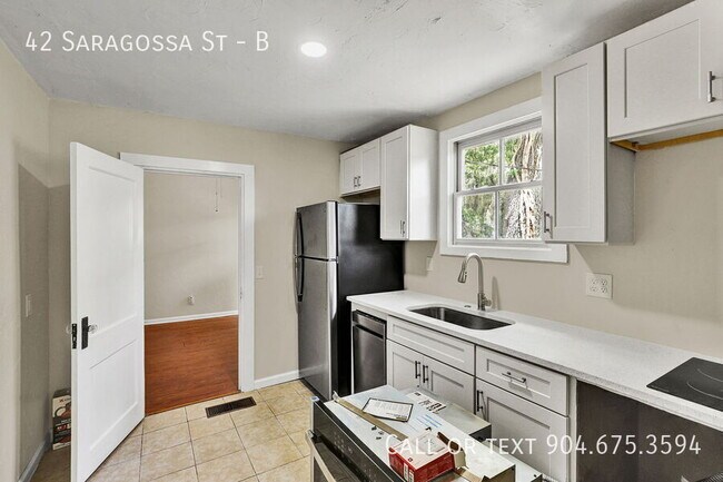 Building Photo - 42 Saragossa St